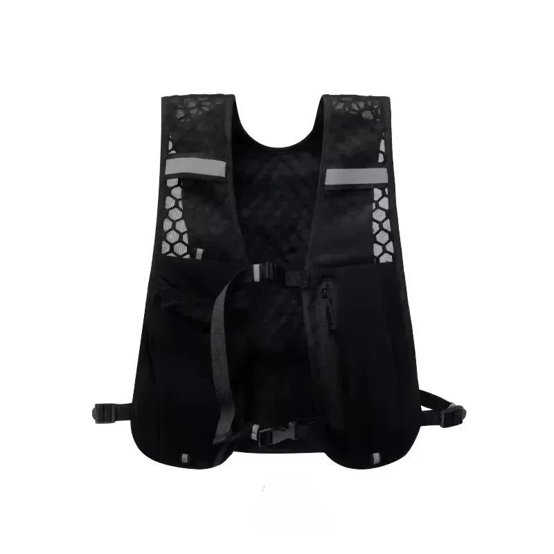 Unisex løpevest med refleks, praktisk oppbevaring for mobil, nøkler og utstyr under løping og trening.