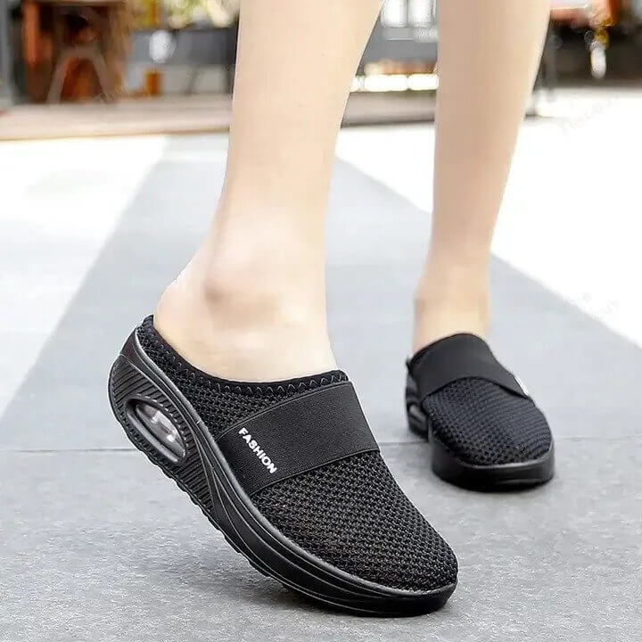 Behagelige hverdagssko for kvinner. Lettvekt slip-ons med luftpute for enkel på- og avtaking.