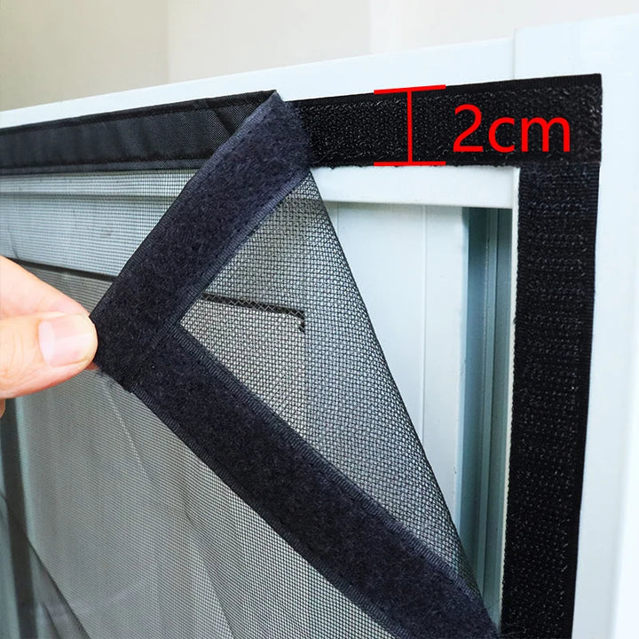 Nyt sommeren med frisk luft og insektsfritt hjem. Slitesterkt magnetisk myggnett til dør.