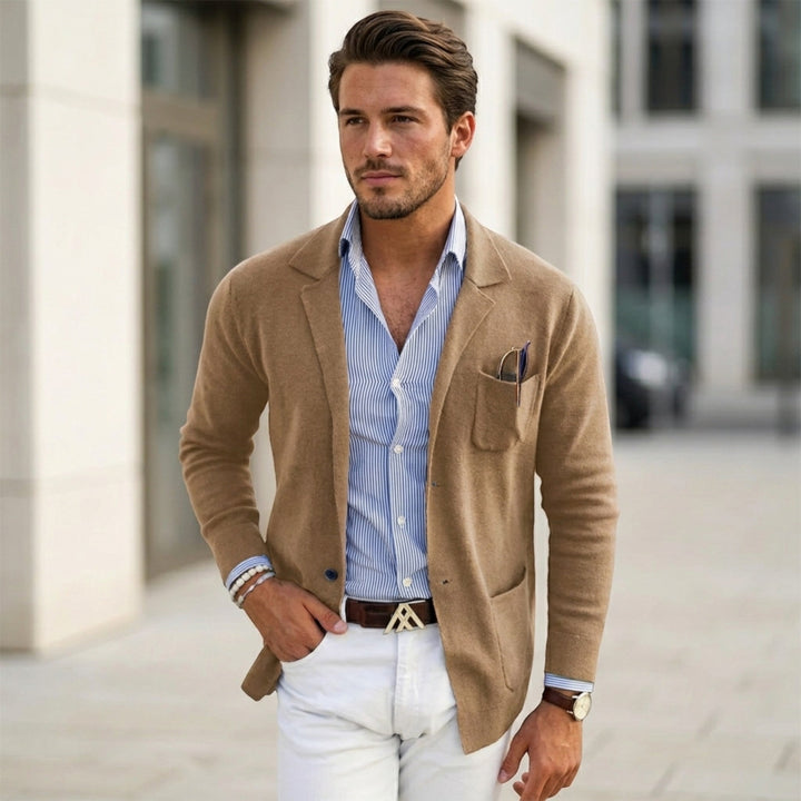 Elegant herreblazer med moderne snitt, en allsidig klassisk jakke for både formelle og casual antrekk.