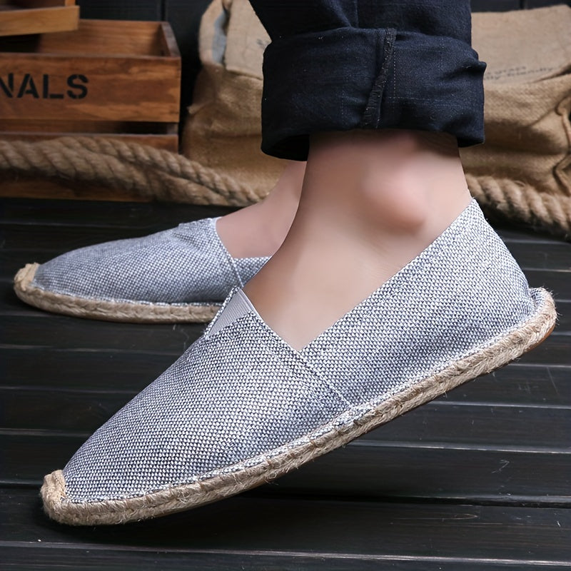 Klassiske herre espadriller med slitesterk såle, komfortable for lange sommerdager og fritid.
