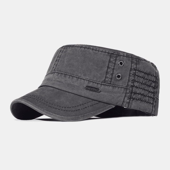 Stilfull blå justerbar flat cap for menn, ideell som hodeplagg i militærstil.