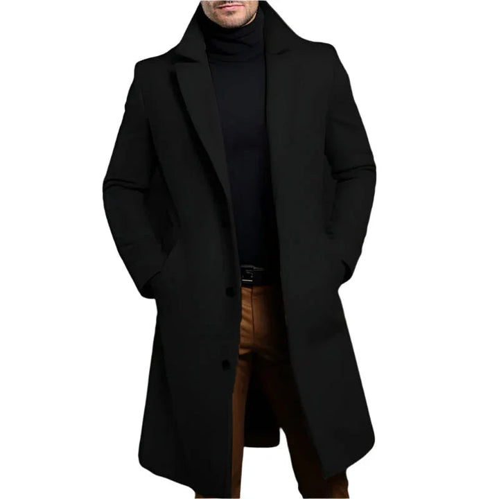 Menns skreddersydd kåpe i elegant ullblanding, perfekt for formelle og uformelle anledninger.