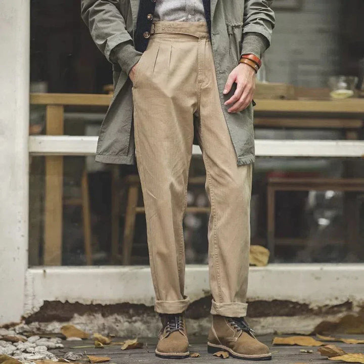 Herre Gurkha-bukse med plissert front i sofistikert stil for business og smart casual.
