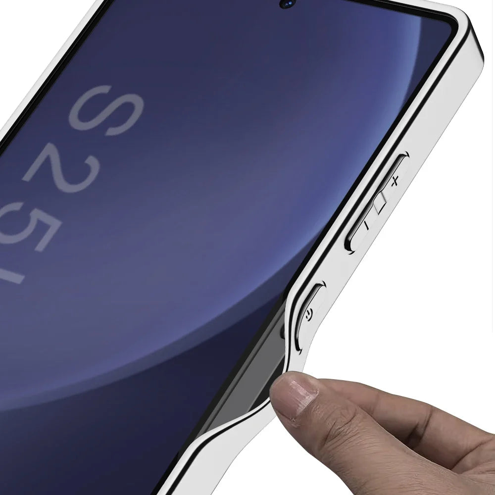 Slitesterkt mobildeksel til Samsung Galaxy S25 Ultra, gir effektiv støtbeskyttelse med forsterkede kanter.