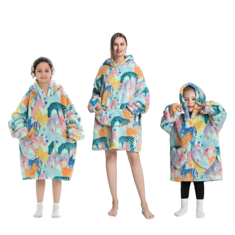 Familie matchende oversized flanell hettegensere, et populært gavetips.