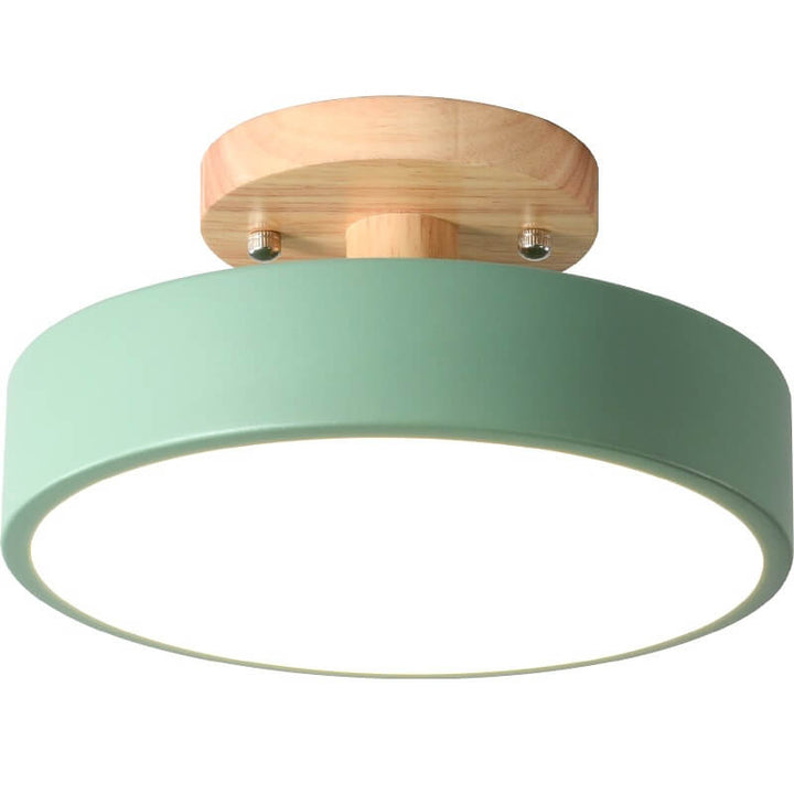 Rund taklampe i tømmerstil med varm LED belysning. Moderne og rustikk lysarmatur for hjemmet.