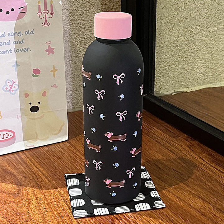 Søt hundedesign isolasjonsflaske for dame 500ml. Perfekt gjenbrukbar reiseflaske som holder drikken temperert.