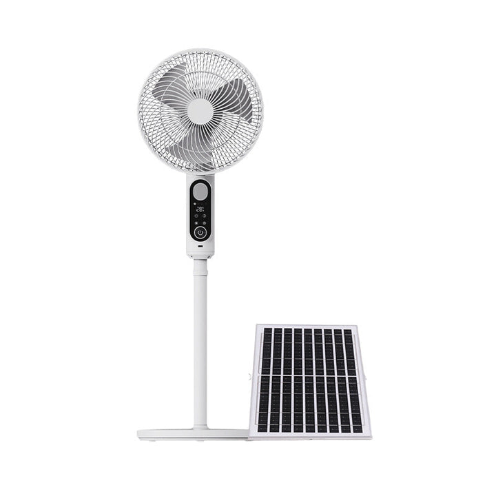 Hvit multifunksjonell stativvifte med solcellepanel og USB-lading for effektiv kjøling, ideell for utendørs og innendørs bruk.
