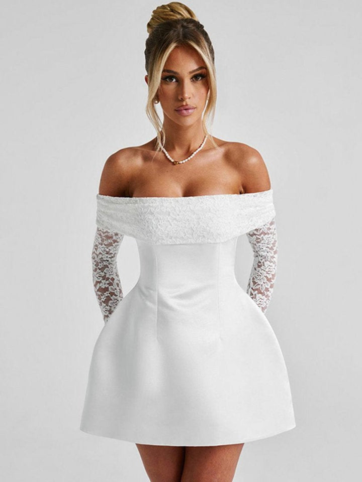 Moderne off-shoulder dame minikjole, en elegant kort festkjole med smigrende passform for kveldsbruk.