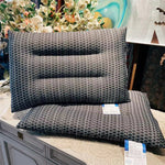 Grå