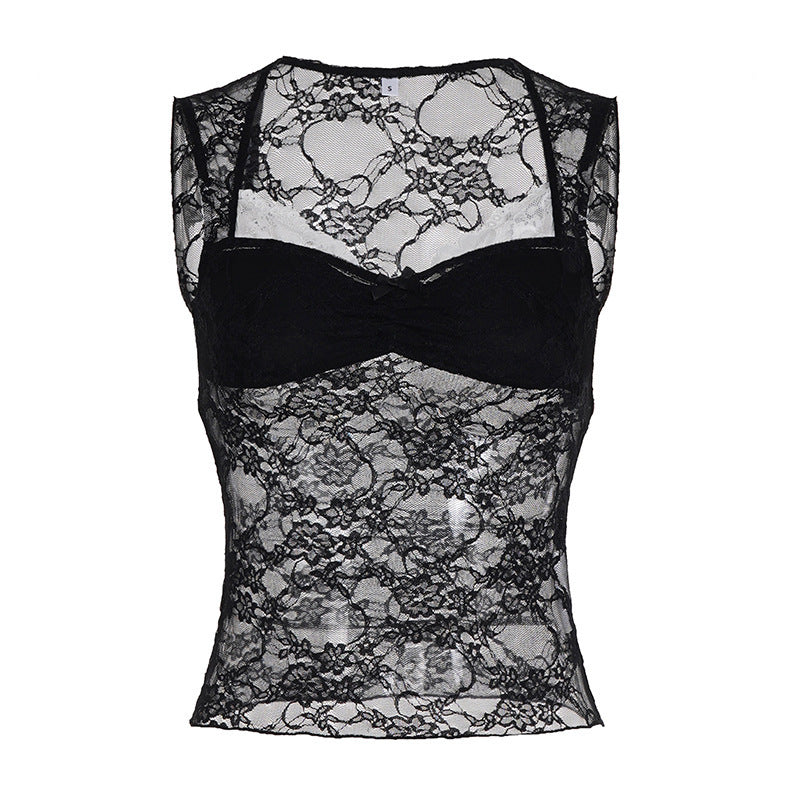 Fasjonabel tanktopp for dame, spiss hals med feminine detaljer. En allsidig topp til hverdags og fest.