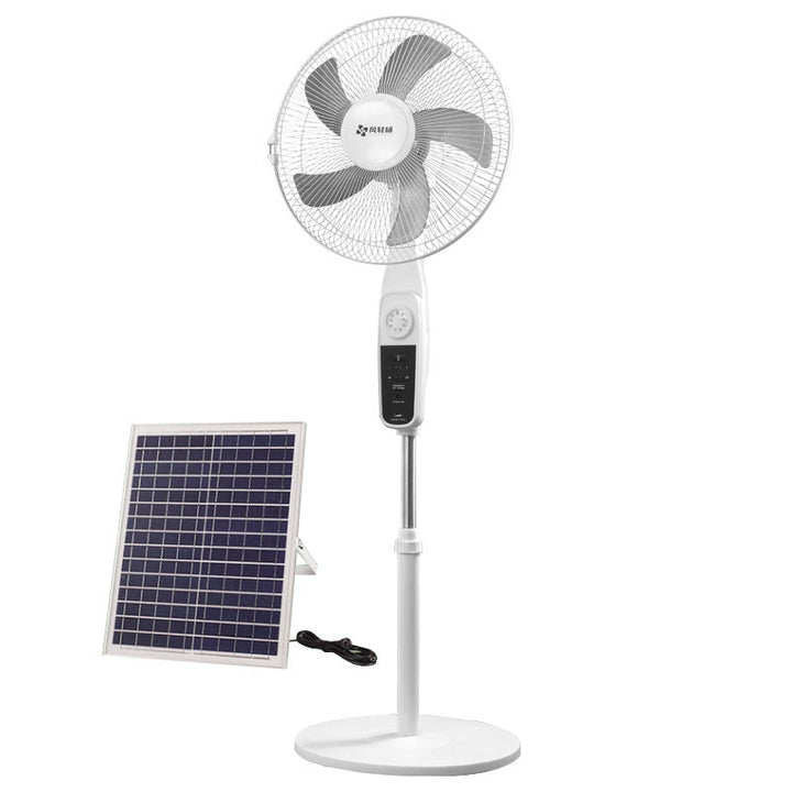 Moderne stående gulvvifte for effektiv kjøling i stue eller hjemmekontor. Sørger for frisk luft og ventilasjon.