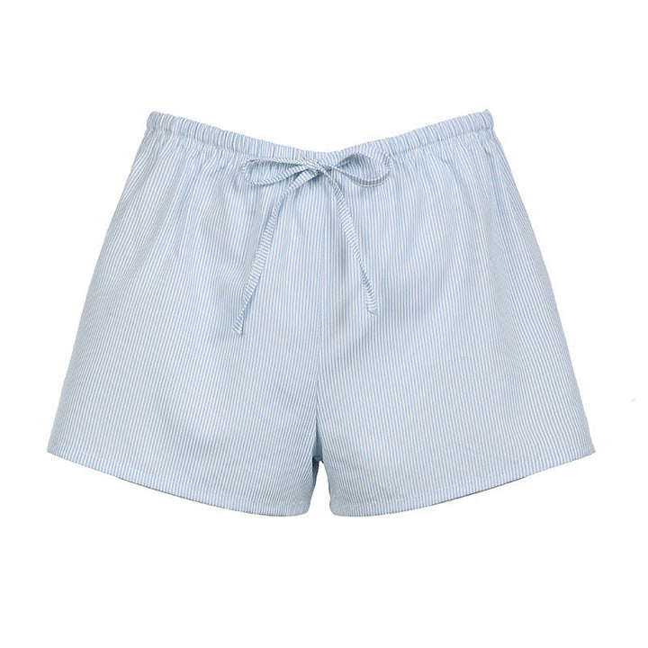 Stripete damepysjbukser, korte shorts med elastisk midje. Stilrent og komfortabelt nattøy for sommeren.
