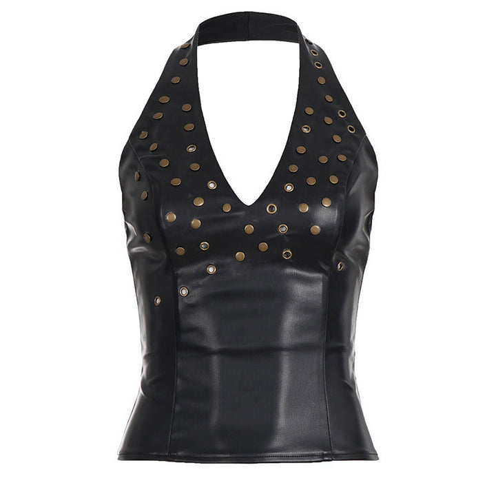 Svart dametopp med dyp V-hals og nagler. Trendy og elegant festtopp for et unikt kveldsantrekk.