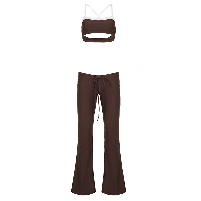 Trendy dame sommer sett, sporty crop topp og flared bukse. Komfortabel casual mote med justerbar midje.