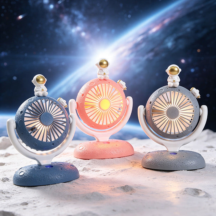 Dame bordvifte med unikt astronautdesign, perfekt for skrivebordet. Stillegående USB-vifte for kjølig sommer.