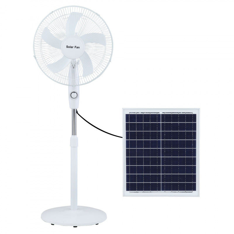 Nærbilde av en solardrevet vifte med justerbar vinkel. Leverer kraftig og energieffektiv frisk luft.