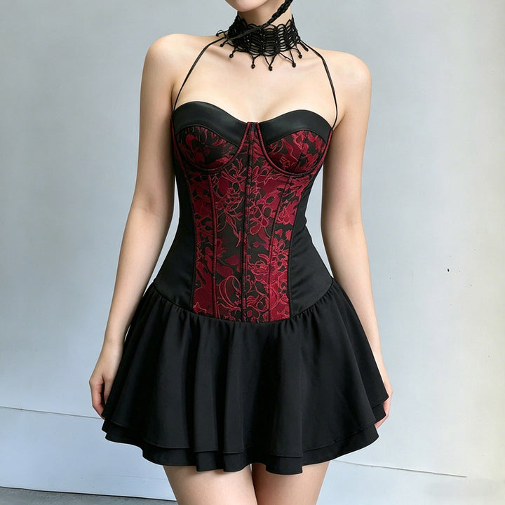 Elegant cocktailkjole for kvinner med flatterende bustier og voluminøst skjørt; perfekt selskapskjole.