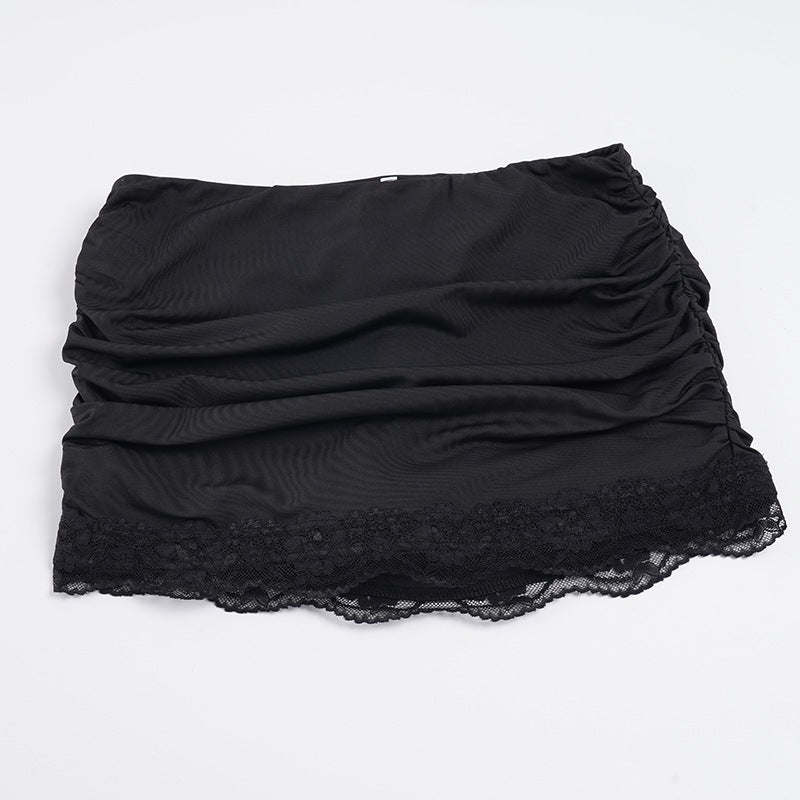 Elegant miniskjørt med volanger, flott for festlige anledninger og en trendy sommerstil.