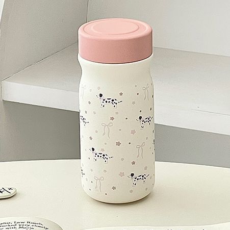 Søt 320 ml termosflaske for jenter med valpemotiv, bærbar og lekkasjesikker for aktive dager.
