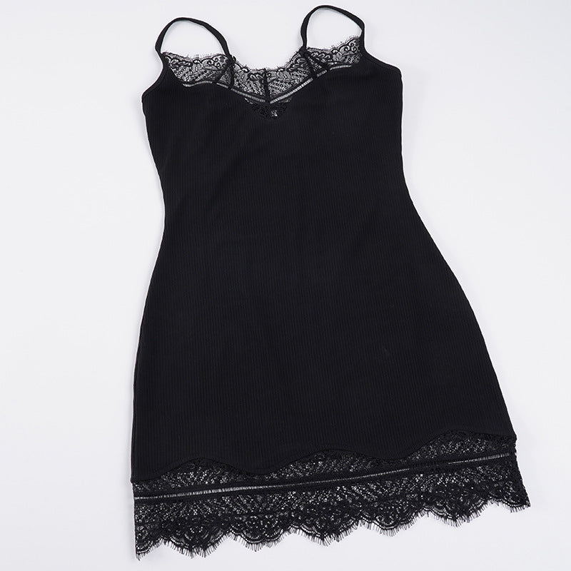Elegant vår- og sommer nattskjorte for damer. Komfortabelt nattøy med feminin spiss for avslappede kvelder.