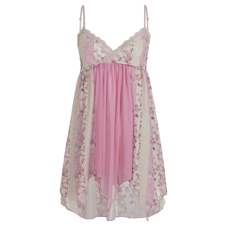Elegant rosa dame nattskjorte med blonder og løs passform, perfekt som nattkjole og loungewear.