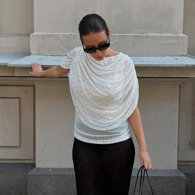 Chic sommer topp med drapert design for kvinner, ideell for både fest og hverdag.