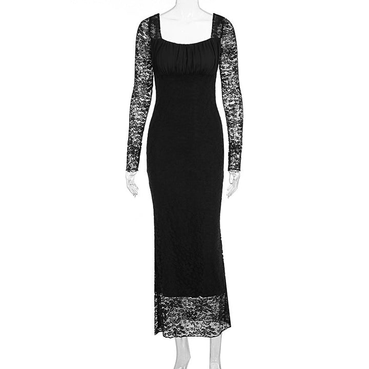 Elegant sort spisskjole med lange ermer. En kroppsnær damekjole perfekt for festlige anledninger og aftenbruk.