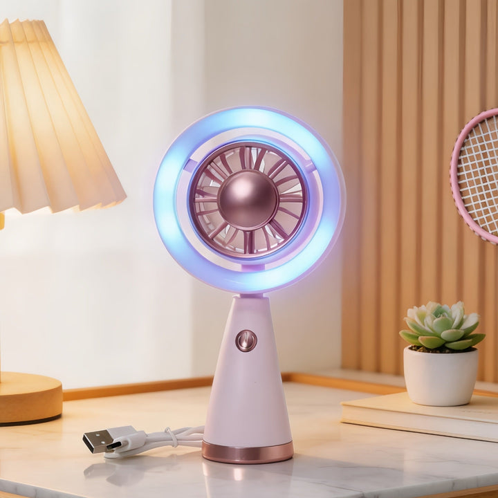 Liten bærbar vifte med RGB LED-lys for skrivebord, perfekt for hjemmekontor og hygge.