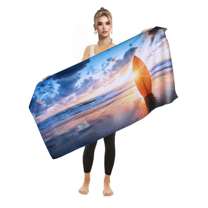 Sommerlig dame strandhåndkle i lett mikrofiber, fargerikt design gjør det til et blikkfang på stranden.
