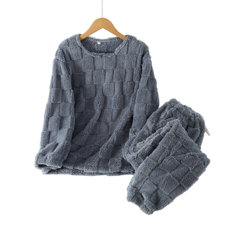 Kvinner varmt rutete pyjamassett for vinterkvelder, mykt og komfortabelt nattøy.