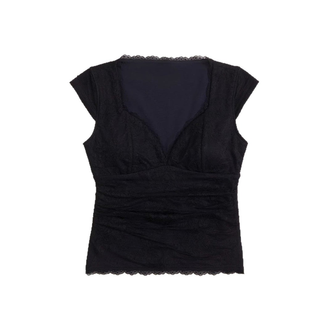 Lekker sort langermet bluse med dyp V-hals og volanger, perfekt for en casual og elegant look om sommeren.