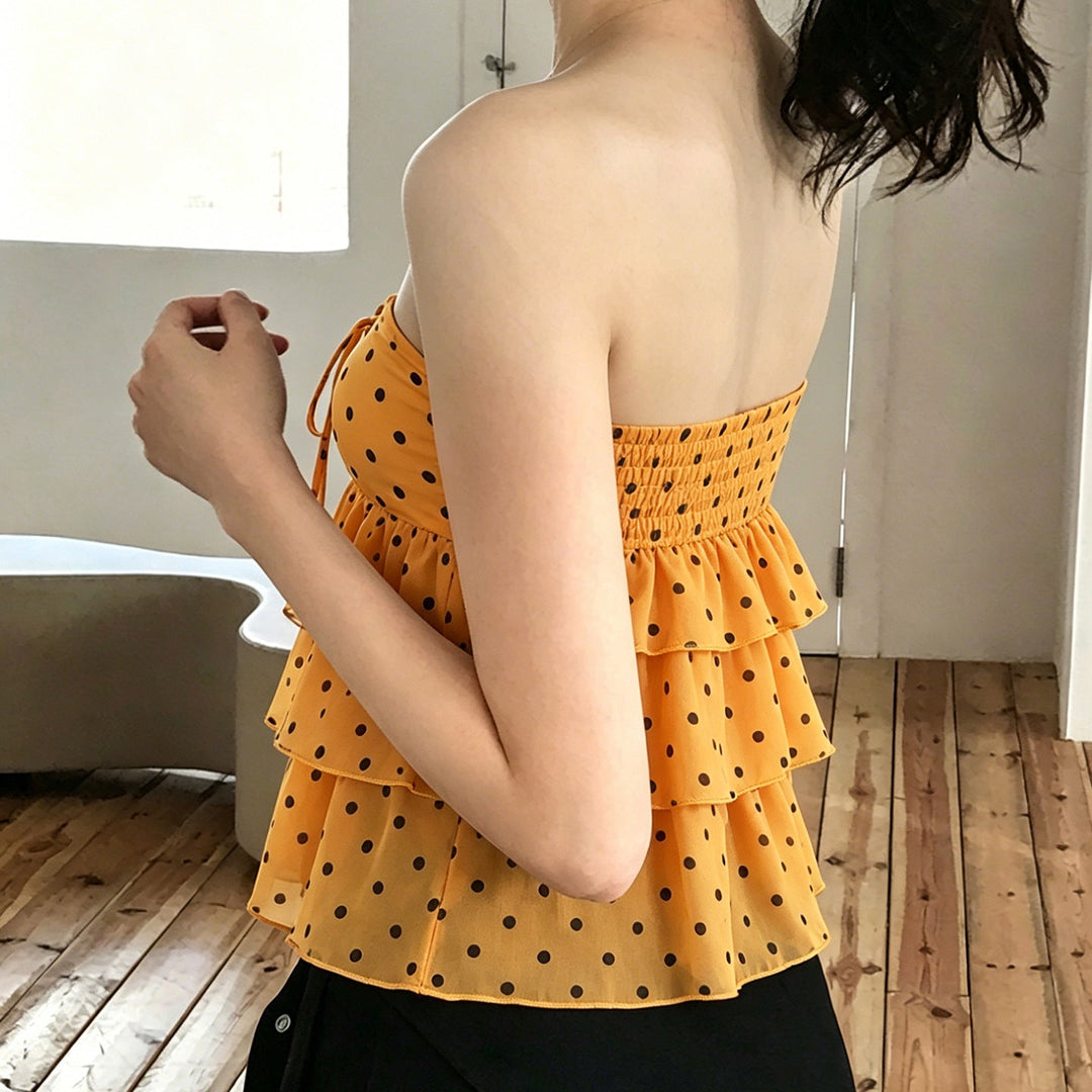 Komfortabel og avslappet dame topp med volanger og justerbare spaghetti-stropper, for en chic sommerstil.
