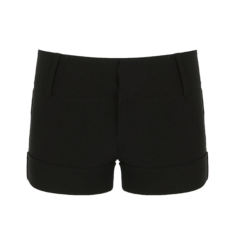 Moderne skreddersydde dame shorts med elegant design, perfekt for stilfull komfort i enhver setting. Allsidig.