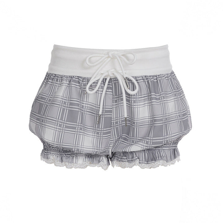 Dame shorts med ruter og blonder, elastisk midje for ultimat komfort som pyjamas eller hjemmetøy.