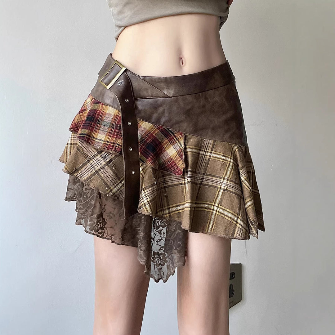 Elegant brunt asymmetrisk omslagskjørt for dame med volanger. Trendy og moderne stil, perfekt for vår og sommer.