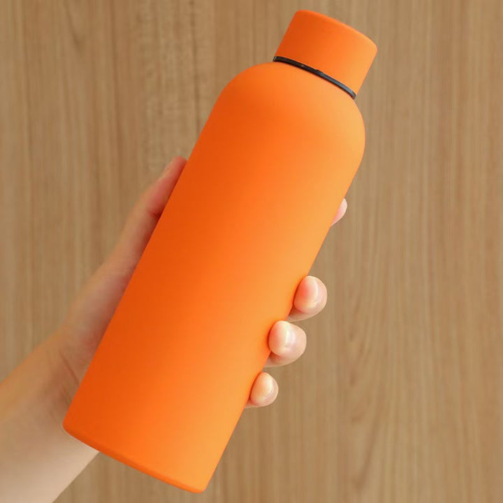 Ergonomisk 500ml silikon isoleringsflaske for kvinner, BPA-fri, lekkasjesikker drikkeflaske.