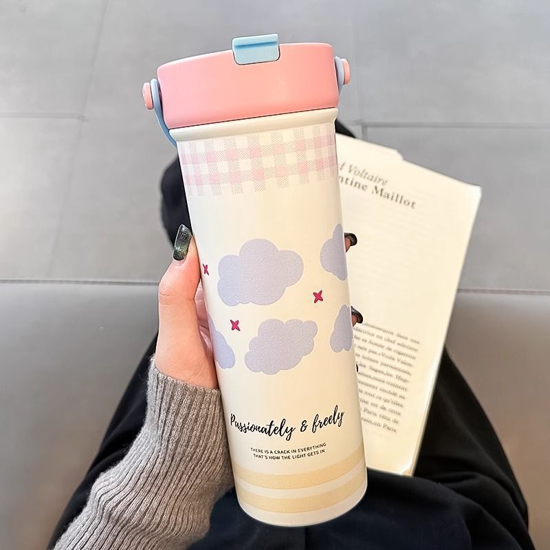 Robust isolert drikkeflaske til dame med dobbeltvegger og lekkasjesikkert lokk. Ideell for daglig bruk.