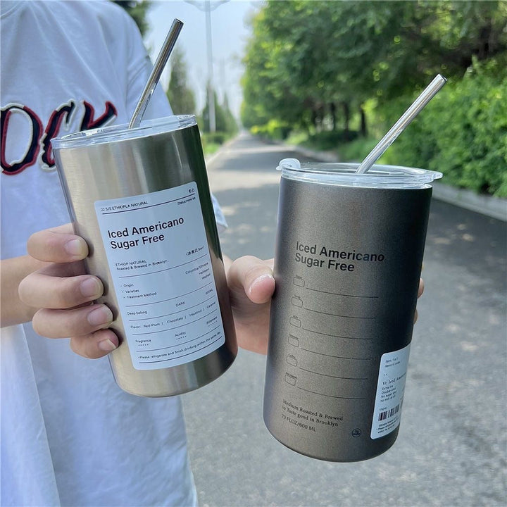 Moderne 600ml termoskopp for kvinner i matt finish med sugerør. Perfekt isolert reisekopp for drikke.