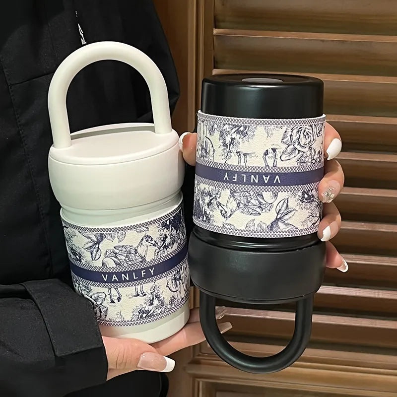 Dame termokopp med praktisk grep og isolasjon. Perfekt for kaffe, te, og annen varm drikke.