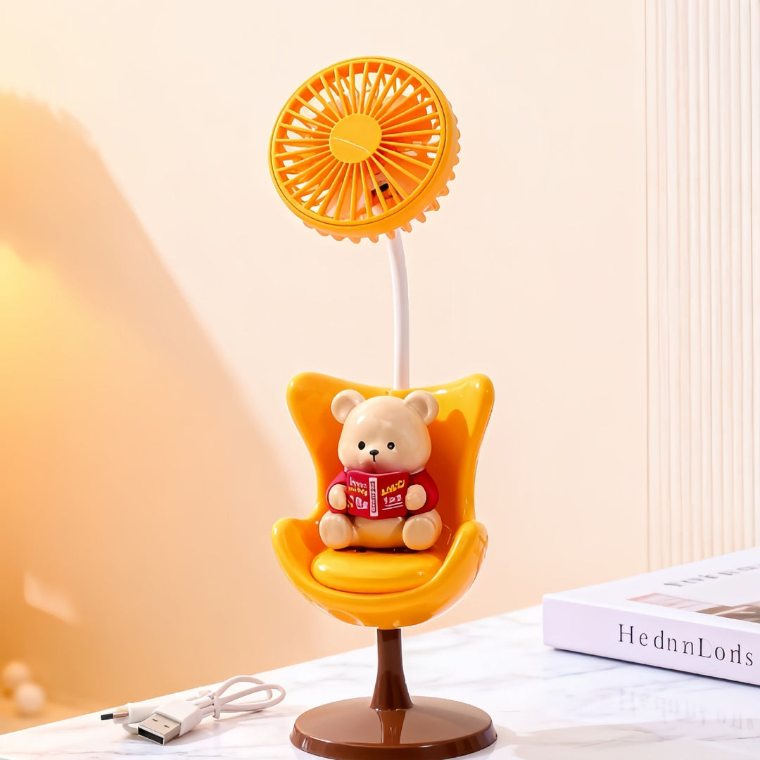 Kompakt og lett mini vifte med panda-motiv for kvinner. Perfekt sommerutstyr for frisk luft.