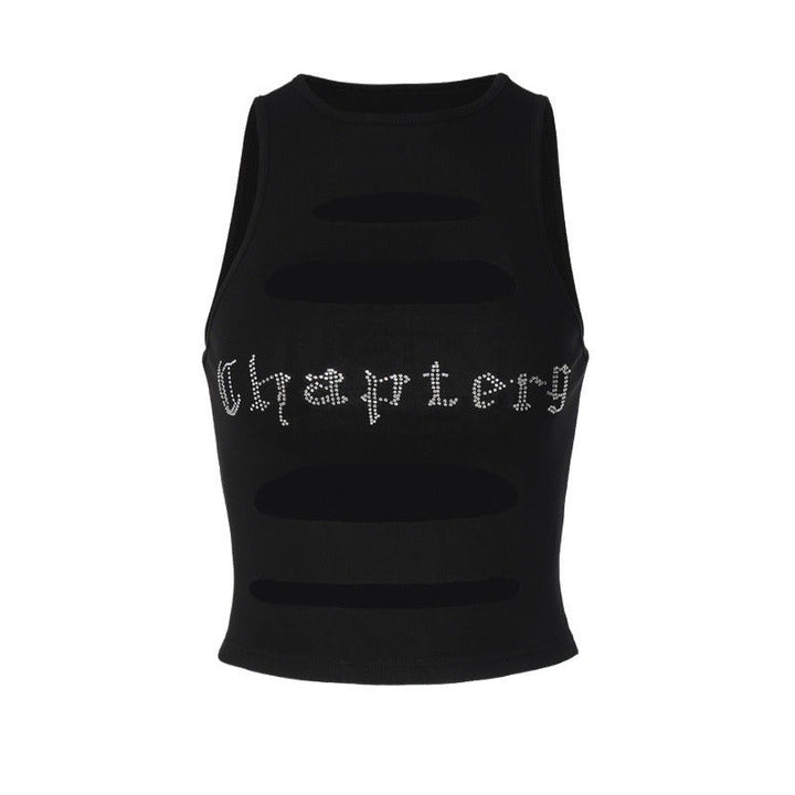 Glittertopp for damer i svart, med skulderfri design og flatterende cut-outs. Perfekt for fest og festival.