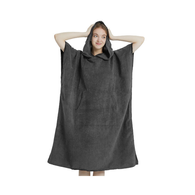 Absorberende mikrofiber hettebadekåpe for damer, rasktørkende og behagelig.