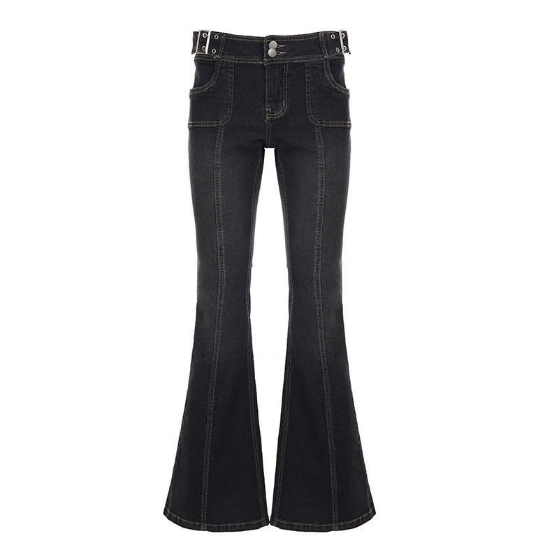 Dame flared jeans med høy justerbar midje og trendy snitt. En elegant bukse for moderne dame mote.