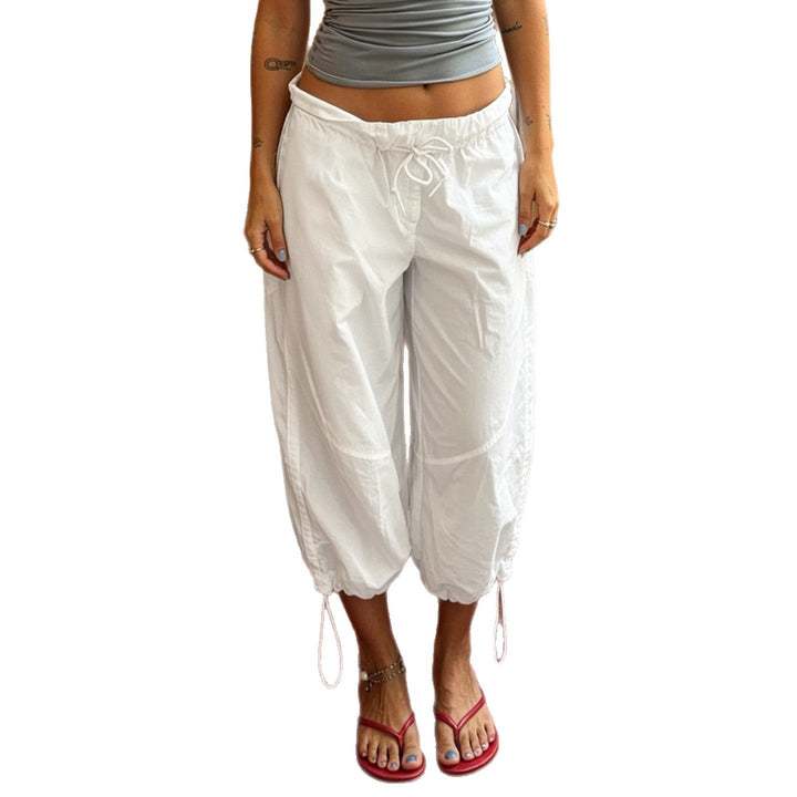 Stilren sporty joggebukse til dame. Allsidig fritidsbukse med avslappet passform for hverdag og trening.