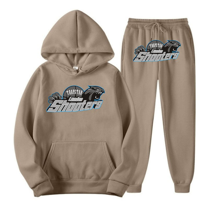 Beige todelt jogger-sett i myk bomullsblanding, for en stilig og komfortabel streetwear-look.