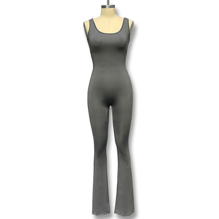 Mørkeblå komfortabel fritidsjumpsuit for dame, perfekt for avslappende dager og sommer.