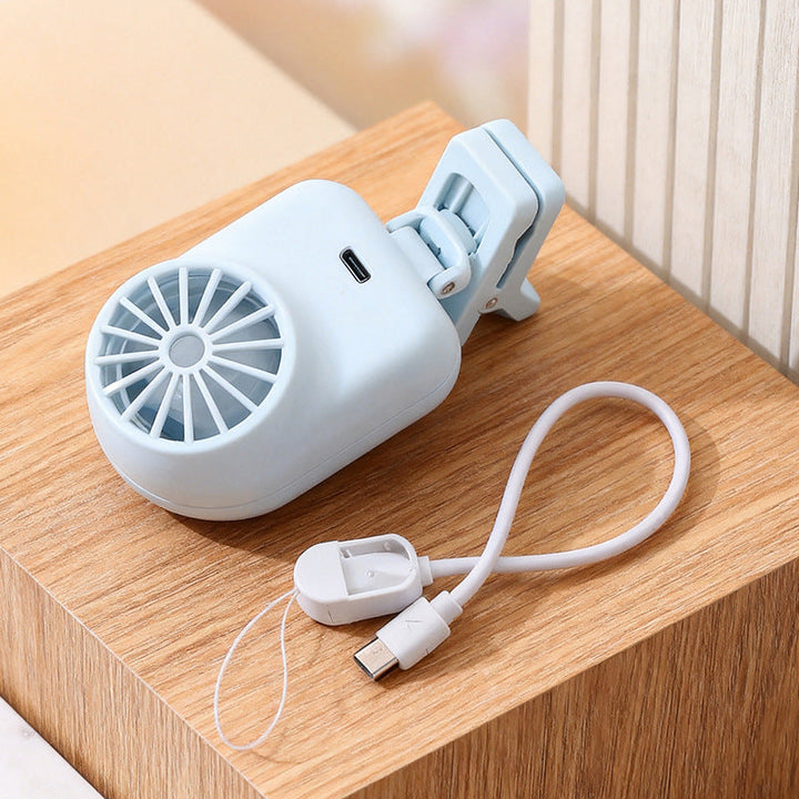 Mini USB bordvifte med klipsfunksjon i hvit. Ideell for kontor, hjemmekontor og personlig kjøling.