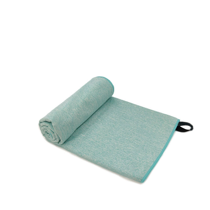 Sklisikker yogamatte for dame, perfekt til yoga, pilates og fitness. Gir god demping og trygghet under øvelser.